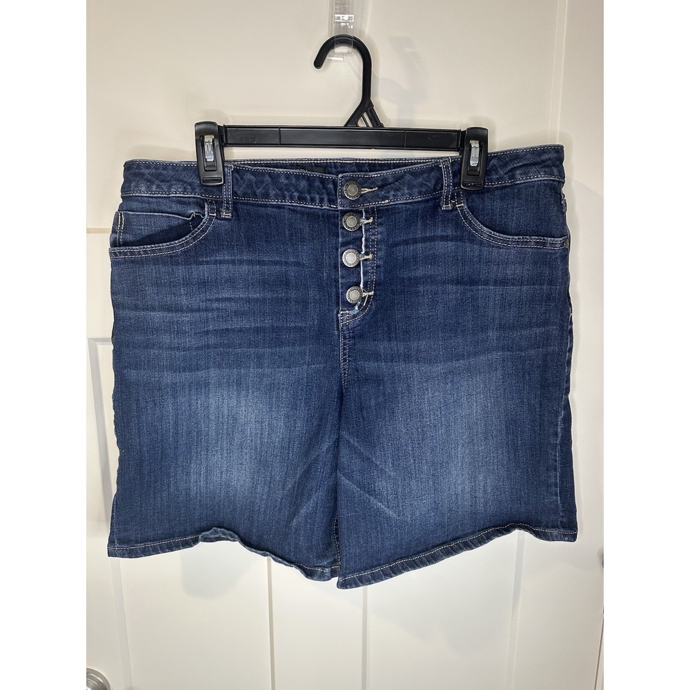 Simply Vera Vera Wang Denim Shorts Women's 16 Mid Rise Stretch Button Fly‎ - Picture 2 of 9